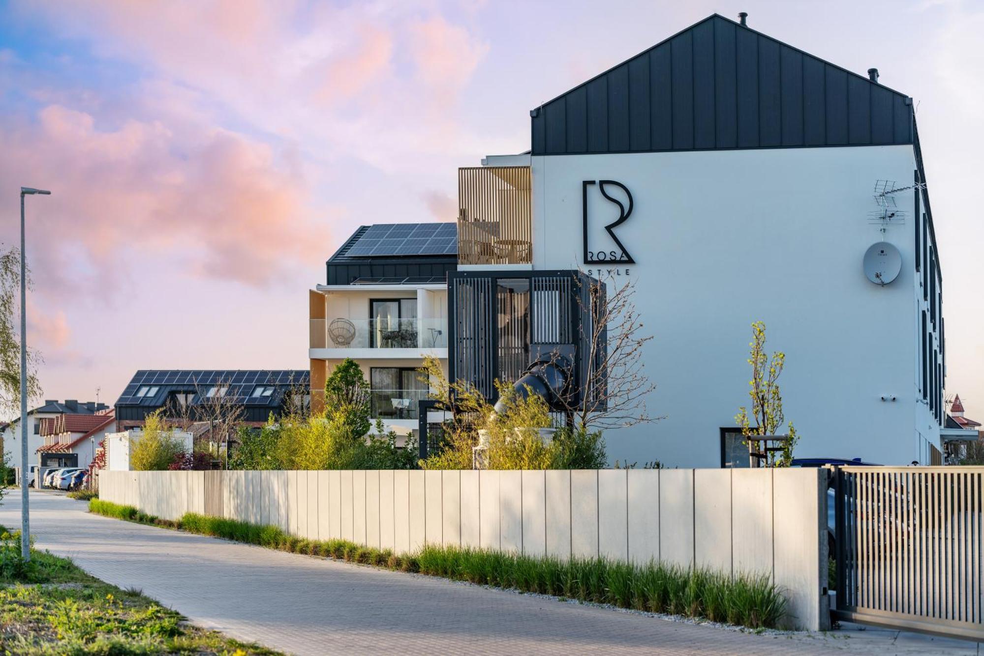 Aparthotel Rosa Style Rowy  Exterior foto